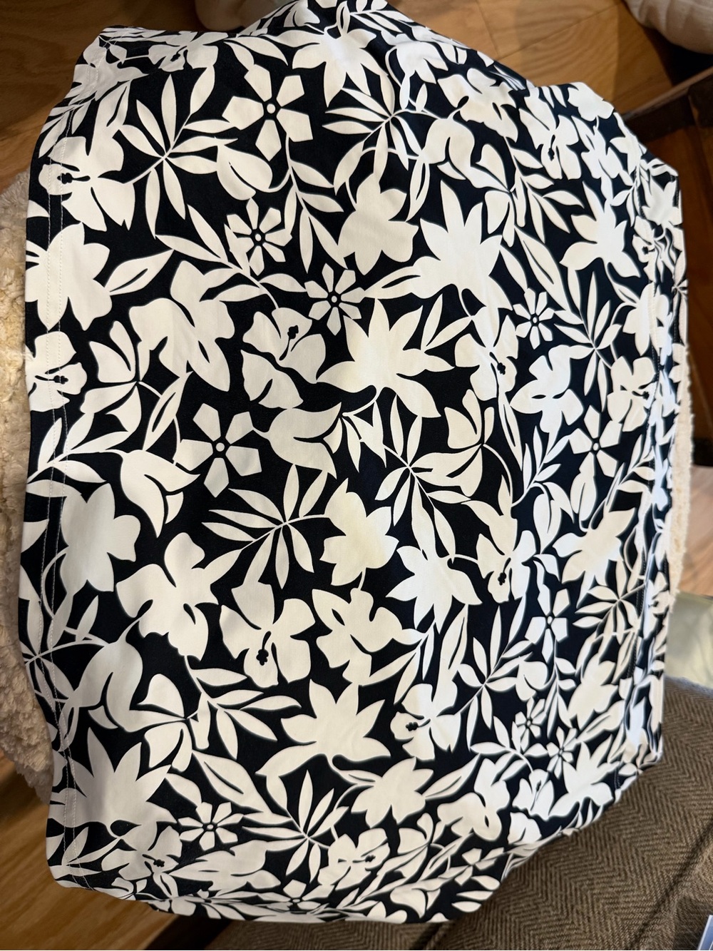 Lands' End Black and White Floral swim skirt